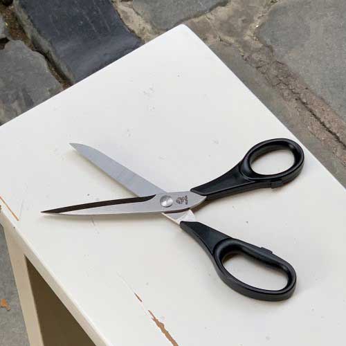 Tijeras , 19 cm.